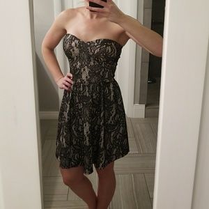 Black and cream lace strapless dress